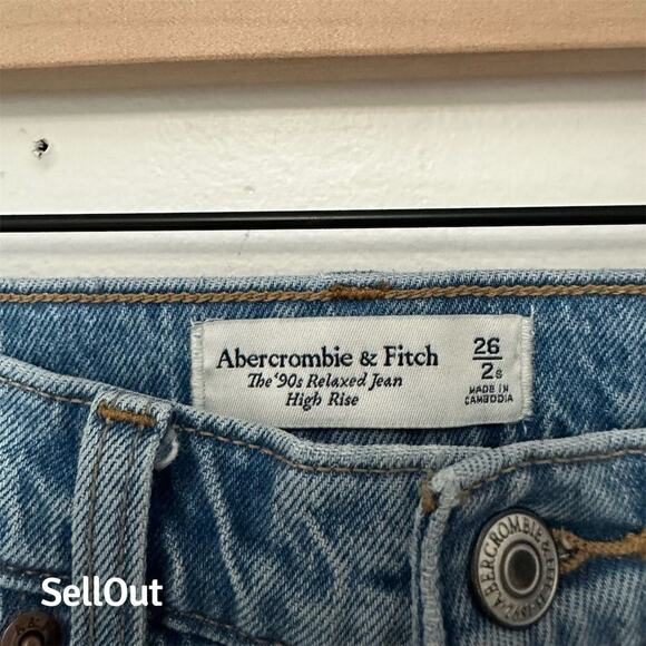 Abercrombie & Fitch Women's High Rise Relaxed Jeans Light Wash Size 26 - Picture 3 of 3